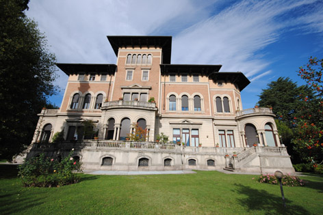 Villa Rivetti: Il Razionalismo di Gio Ponti in Pietra di Aurisina